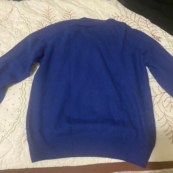 Cashmere V-Neck Sweater - Picture 3 of 5